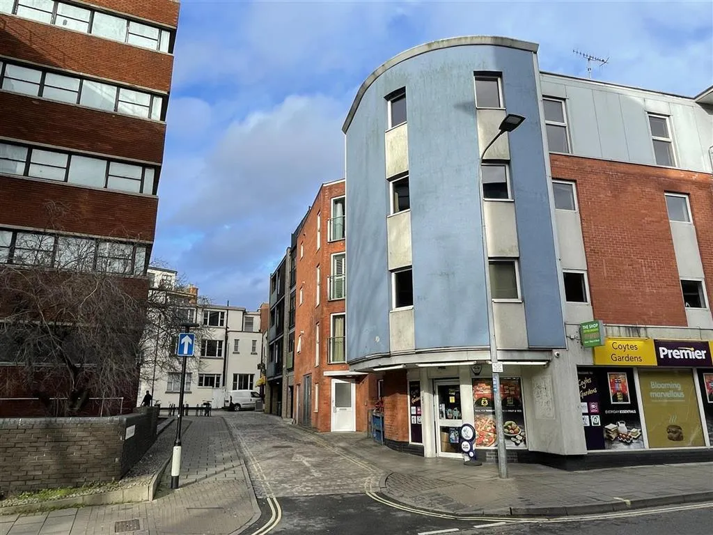 17, Coytes Gardens, IPSWICH, Suffolk, IP1 1PS