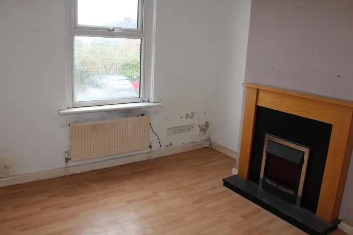 35, Beech Street, BARNSLEY, South Yorkshire, S70 4HT