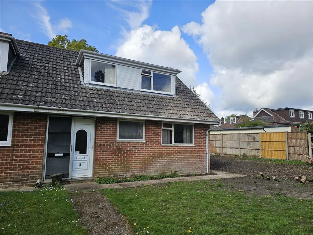 3, Frensham Court, SOUTHAMPTON, Hampshire, SO30 0FE