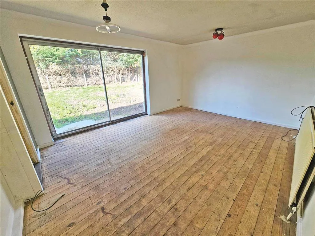 3, Frensham Court, SOUTHAMPTON, Hampshire, SO30 0FE