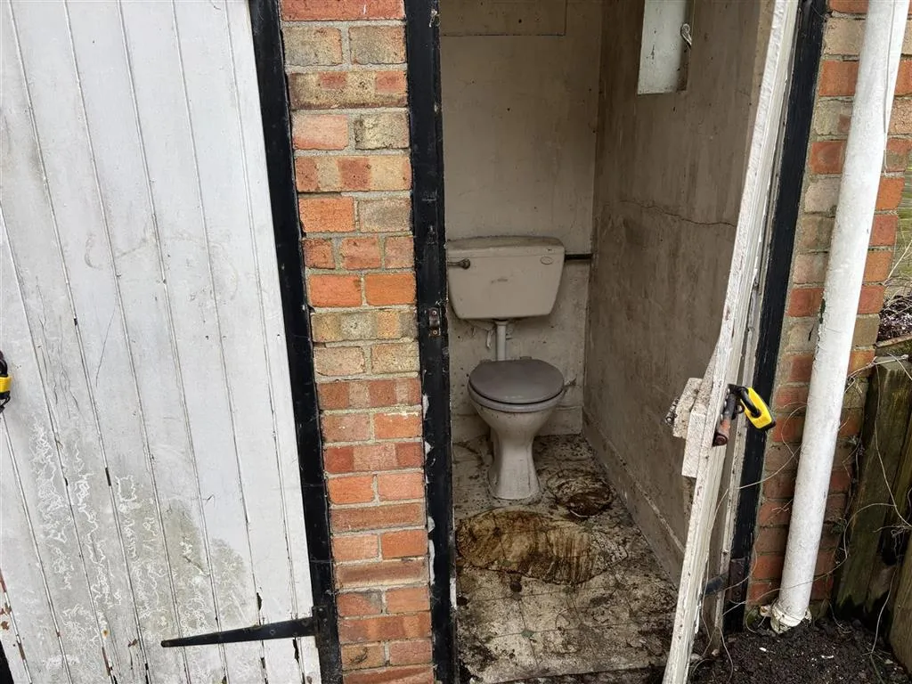 21, Agincourt Road, CLACTON-ON-SEA, Essex, CO15 3EB