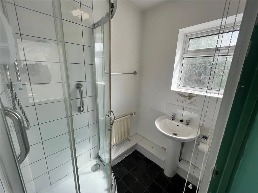 48, Market Street, SWANSEA, West Glamorgan, SA6 8DA