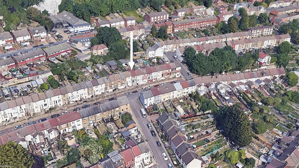 Land adj. 95, Upper Luton Road, CHATHAM, Kent, ME5 7BJ
