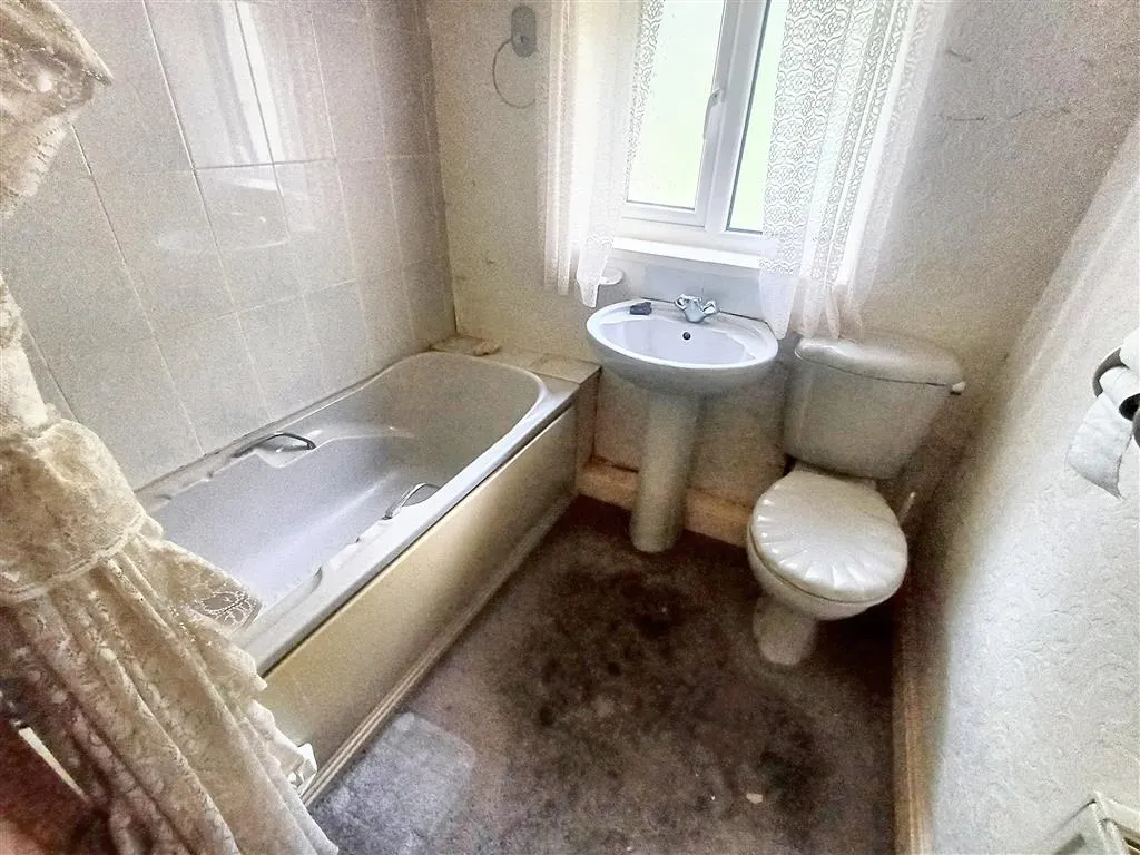 12, Wharf Road, HIGH PEAK, Derbyshire, SK23 7AD