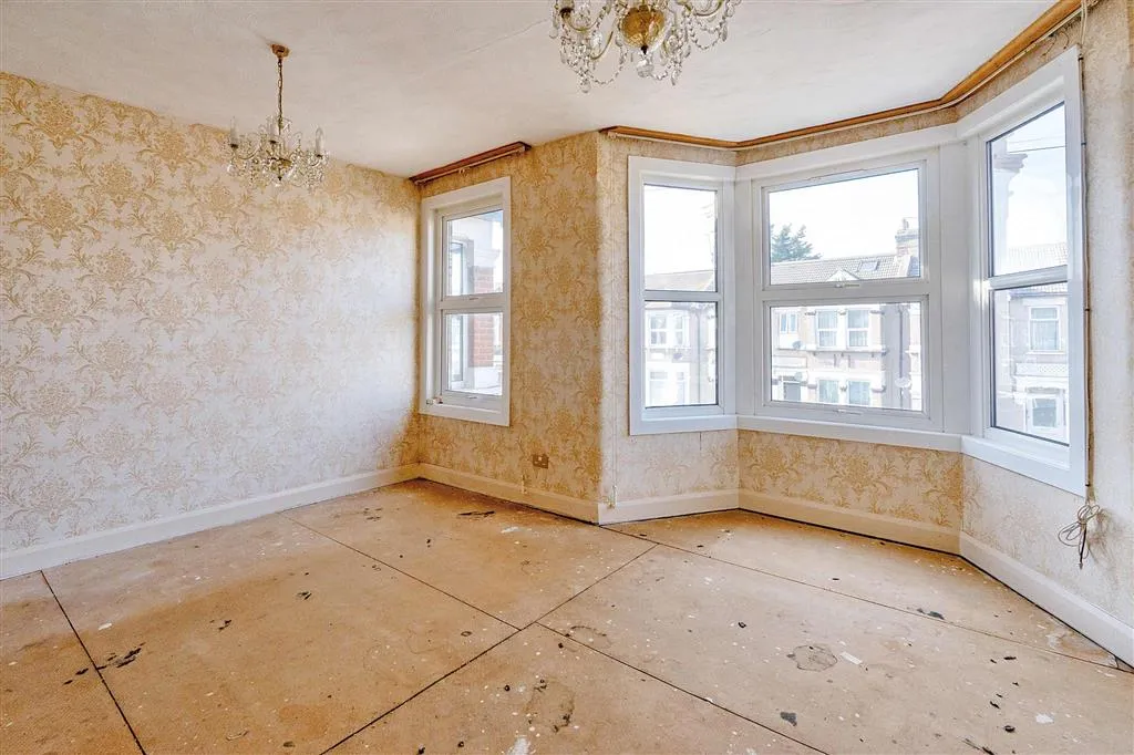 67, Ingleby Road, ILFORD, Essex, IG1 4RX