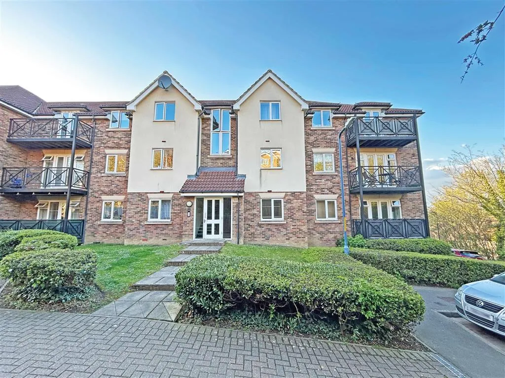 5 Rowland House, Harris Place, MAIDSTONE, Kent, ME15 6BP