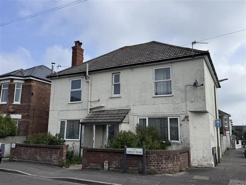 Flat 2, 24, Morley Road, BOURNEMOUTH, Dorset, BH5 2JJ