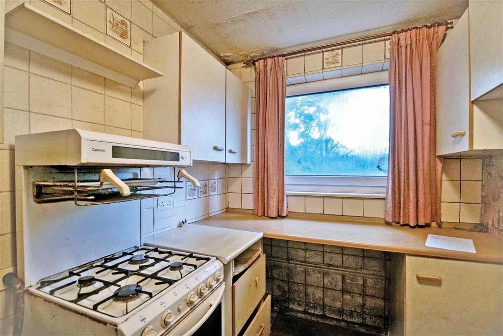 77, Dyke Drive, ORPINGTON, Kent, BR5 4LY