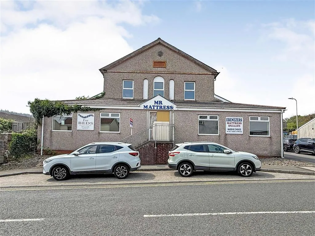 27, Bridgend Road, BRIDGEND, Mid Glamorgan, CF32 9BG