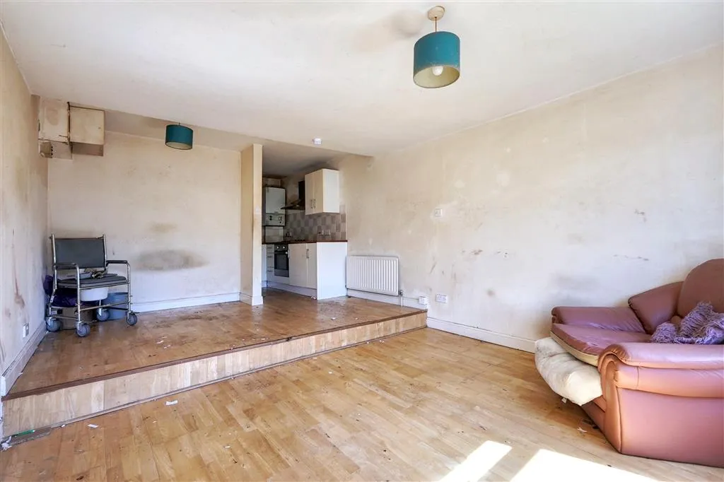 8, Percival Terrace, DOVER, Kent, CT17 9SU