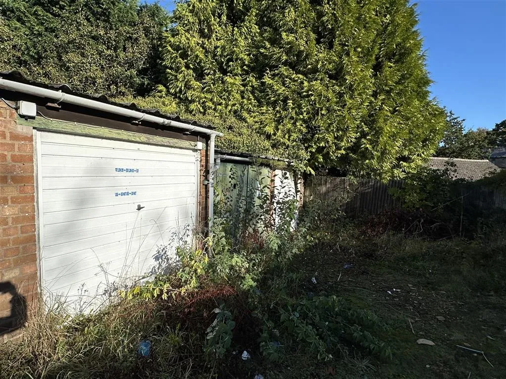 36, Sunnybank Avenue, COVENTRY, West Midlands, CV3 4DQ