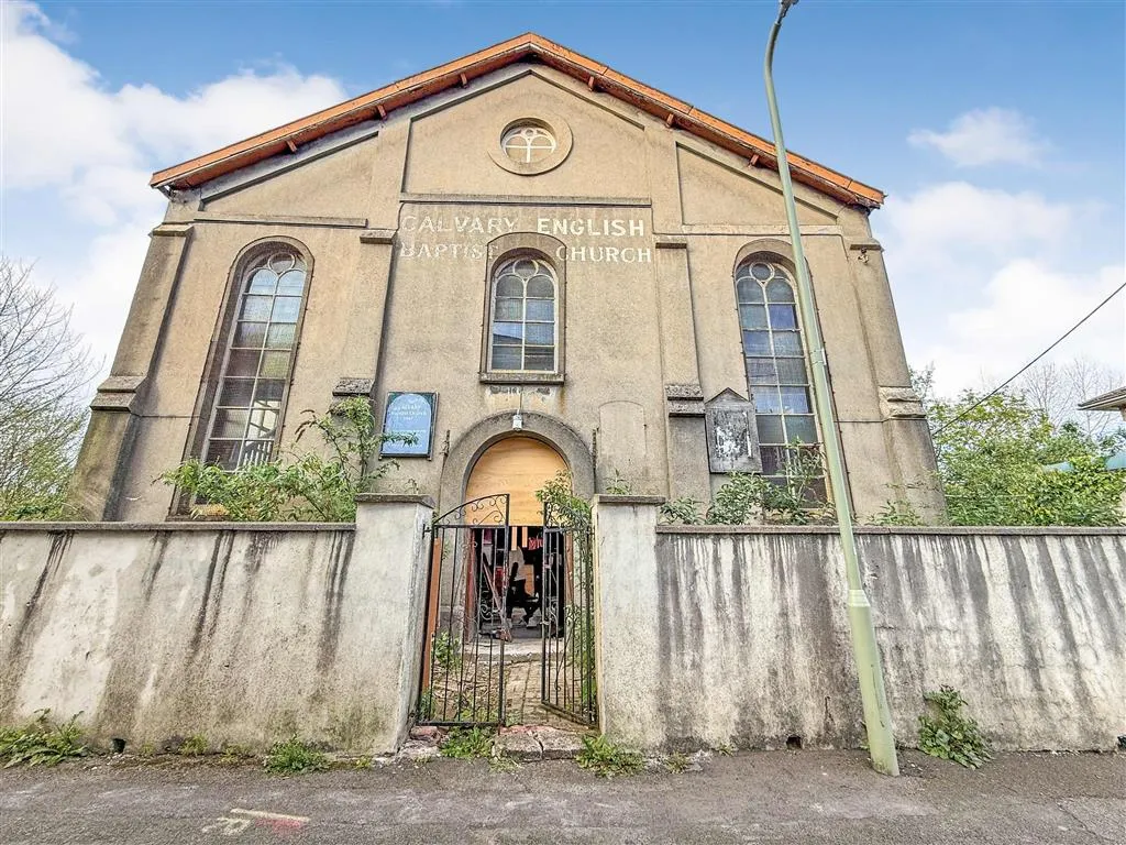 Old English Calvery Chapel, Wood Road, Cliff Terrace, PONTYPRIDD, Mid Glamorgan, CF37 1RF
