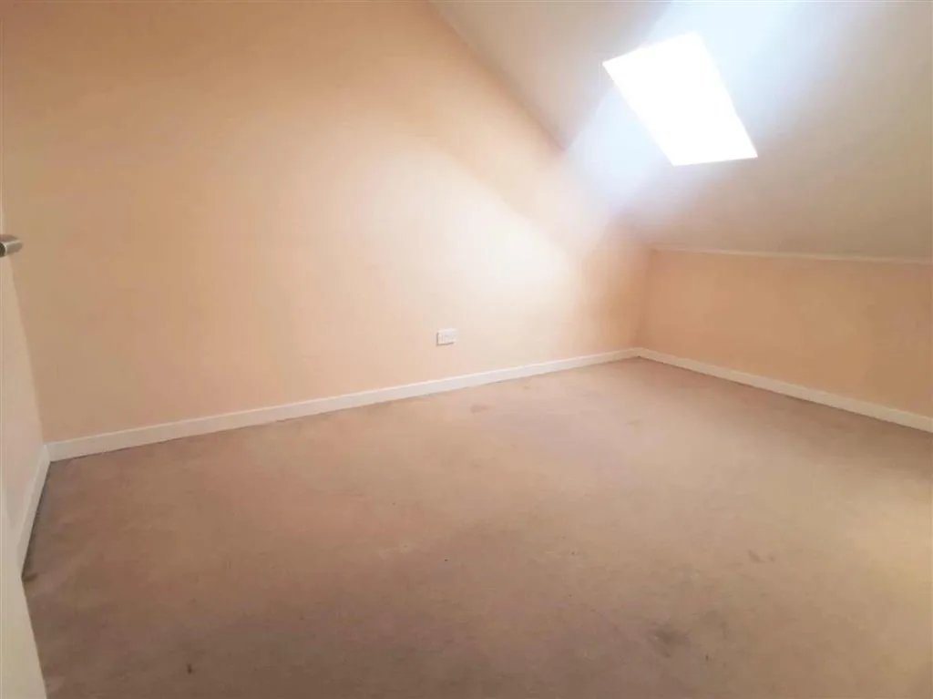 21, James Court, PONTEFRACT, West Yorkshire, WF9 4NZ