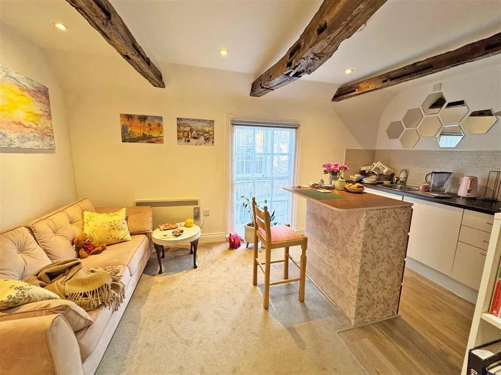 6-7, Market Street, Windsor, Berkshire, SL4 1PB