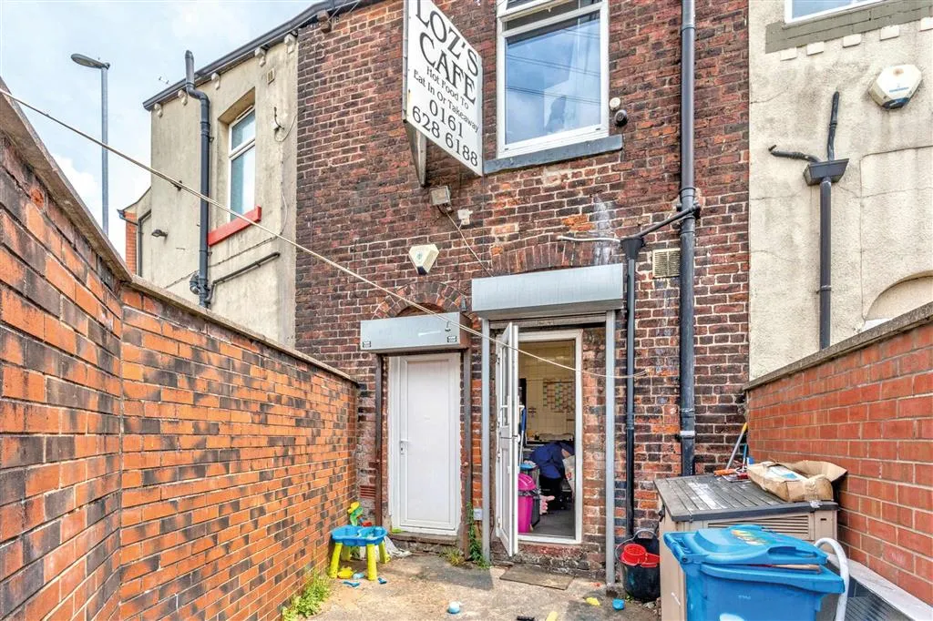 348, Ashton Road, OLDHAM, Lancashire, OL8 3HF