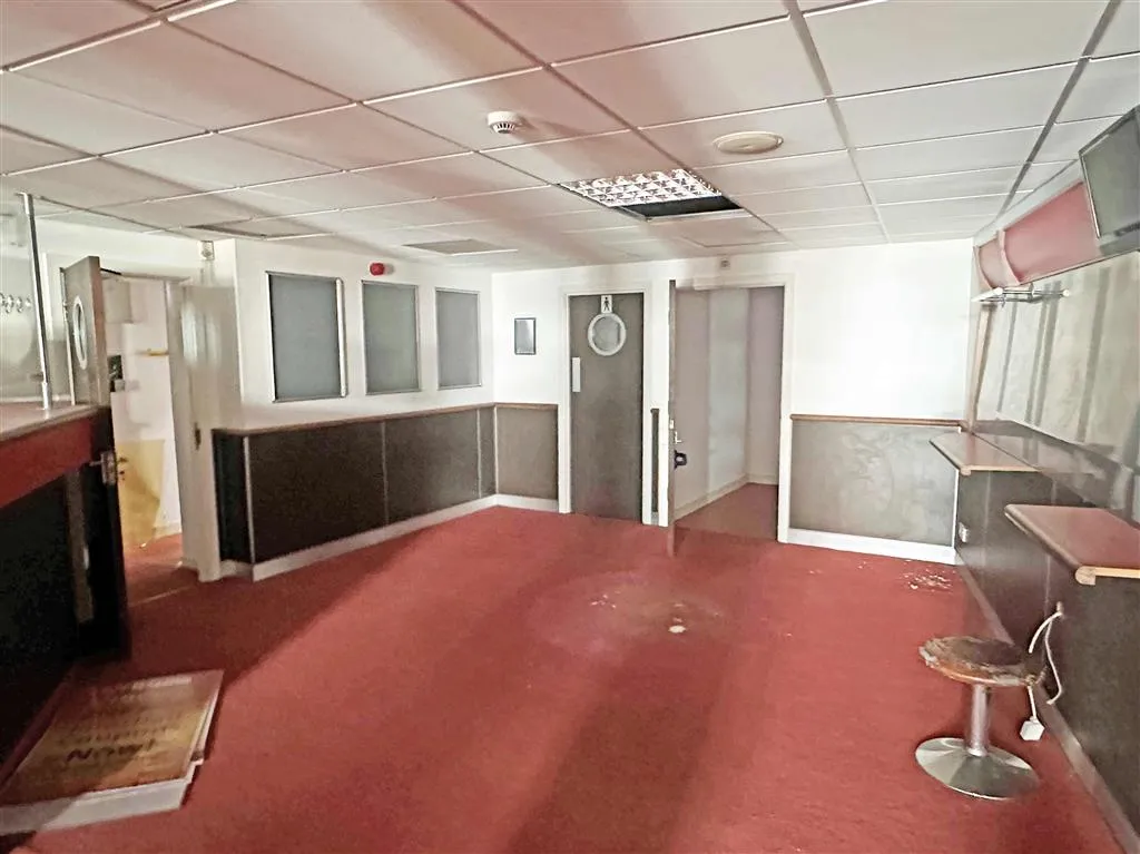 69-71, High Street, NEWPORT PAGNELL, Buckinghamshire, MK16 8AB