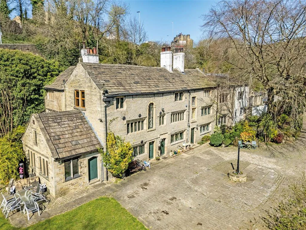 14,16,18,24 & Barn The Rookery, Rookery Lane, HALIFAX, West Yorkshire, HX3 0PZ