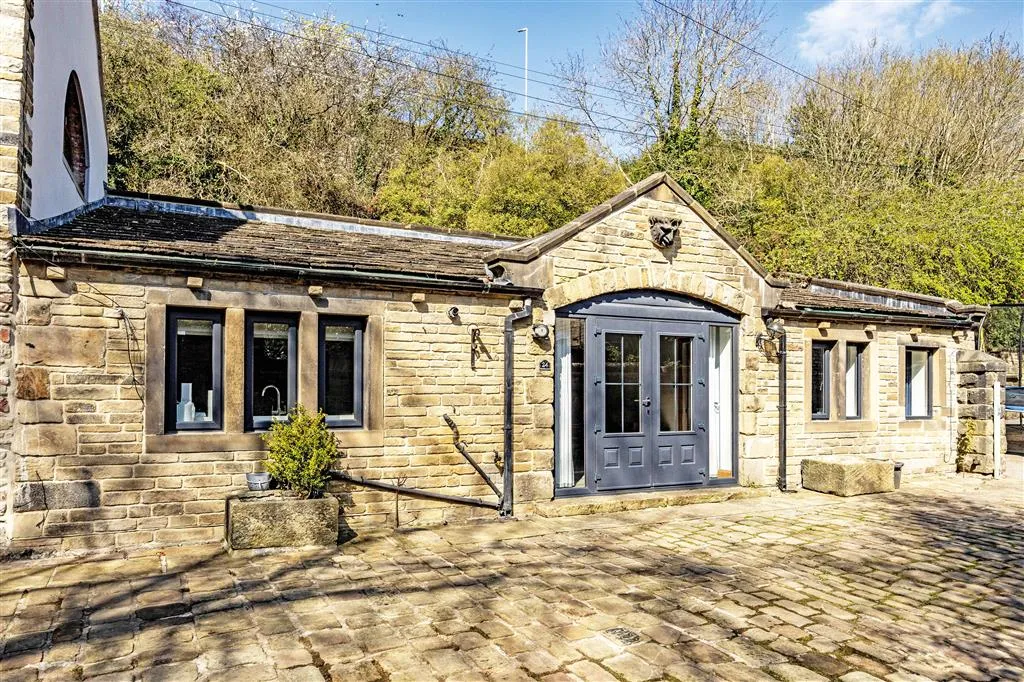 14,16,18,24 & Barn The Rookery, Rookery Lane, HALIFAX, West Yorkshire, HX3 0PZ