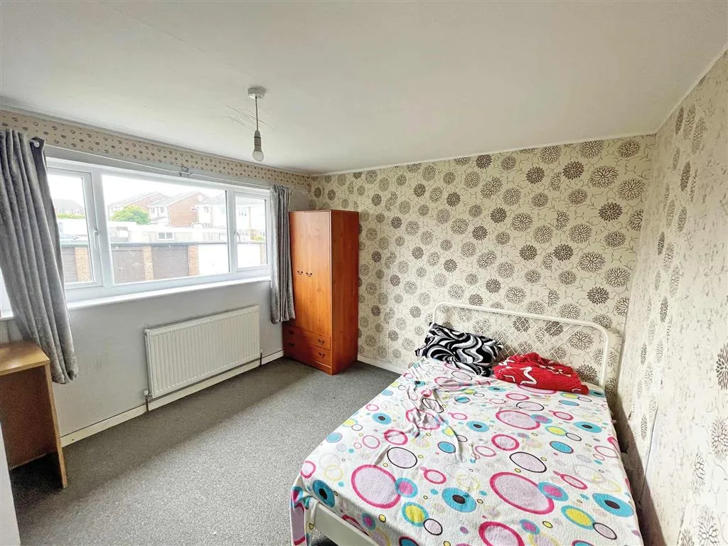 6, Shelley Drive, KNOTTINGLEY, West Yorkshire, WF11 8QL