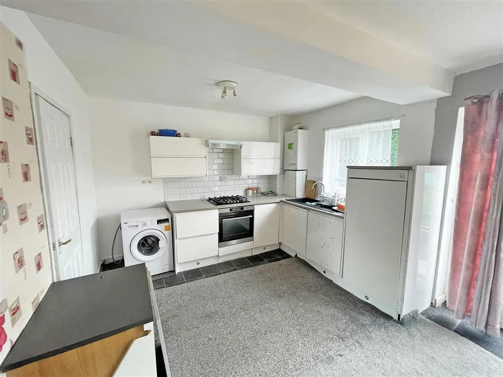 6, Shelley Drive, KNOTTINGLEY, West Yorkshire, WF11 8QL
