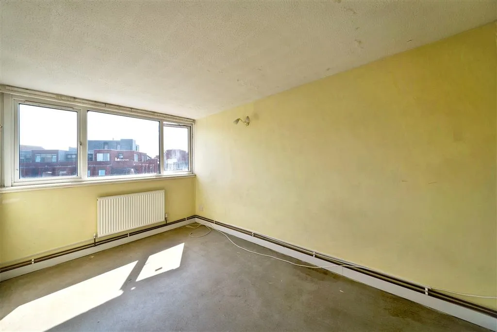 Flat 7 Charles House, Ward Royal, WINDSOR, Berkshire, SL4 1SR