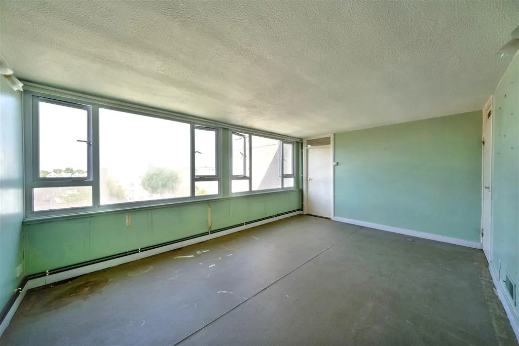 Flat 7 Charles House, Ward Royal, WINDSOR, Berkshire, SL4 1SR