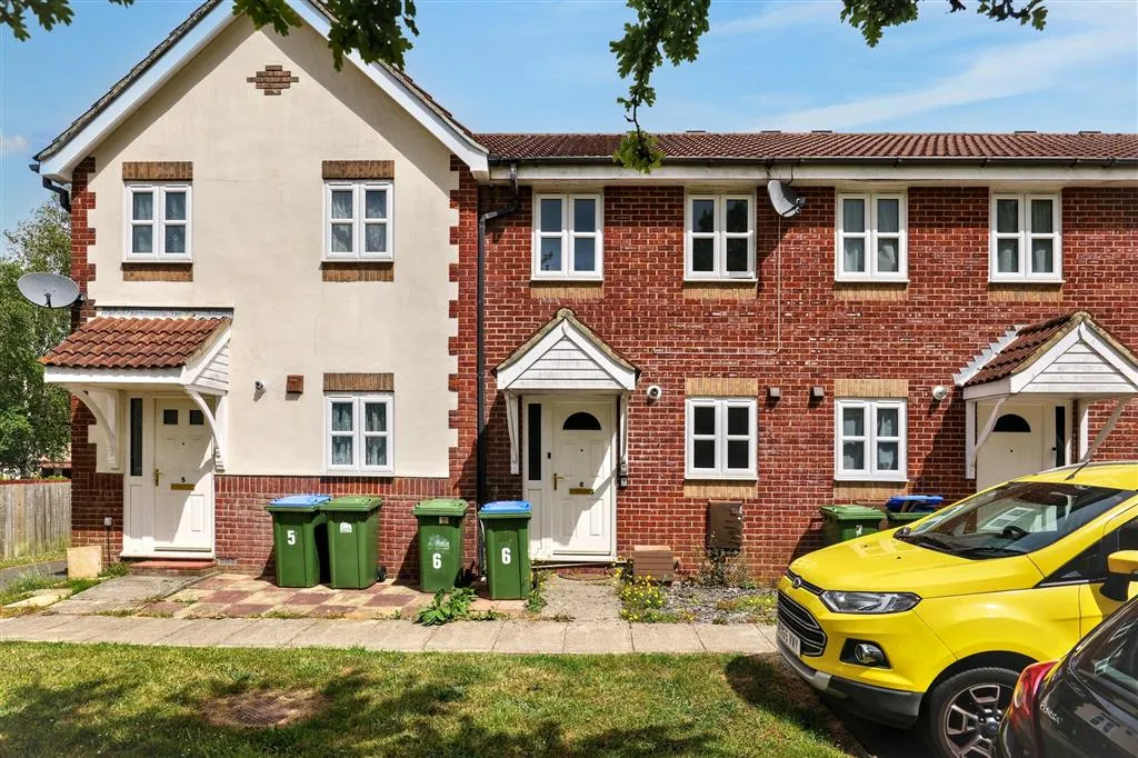 6, Torque Close, SOUTHAMPTON, Hampshire, SO19 6RN