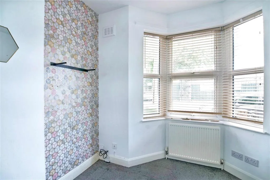 44, Eastern Road, London, E13 9HX