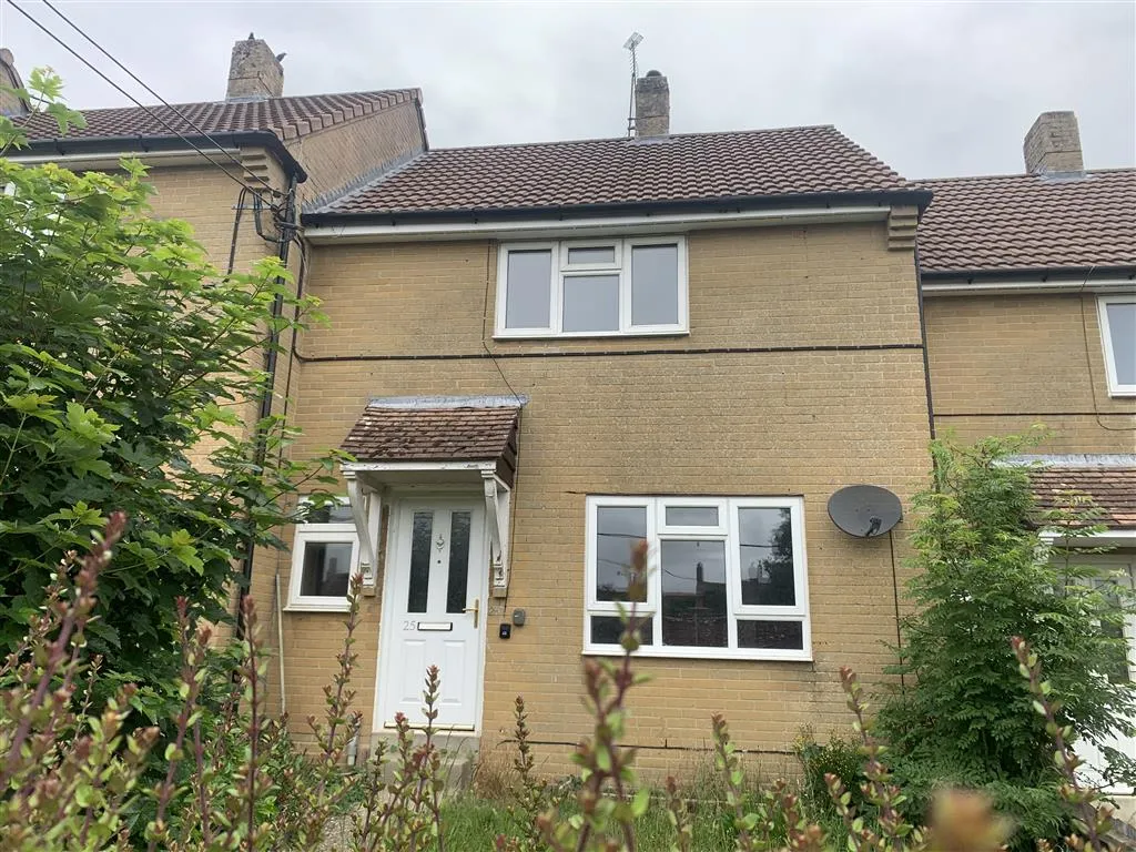 25, Summerfields, TEMPLECOMBE, Somerset, BA8 0SZ