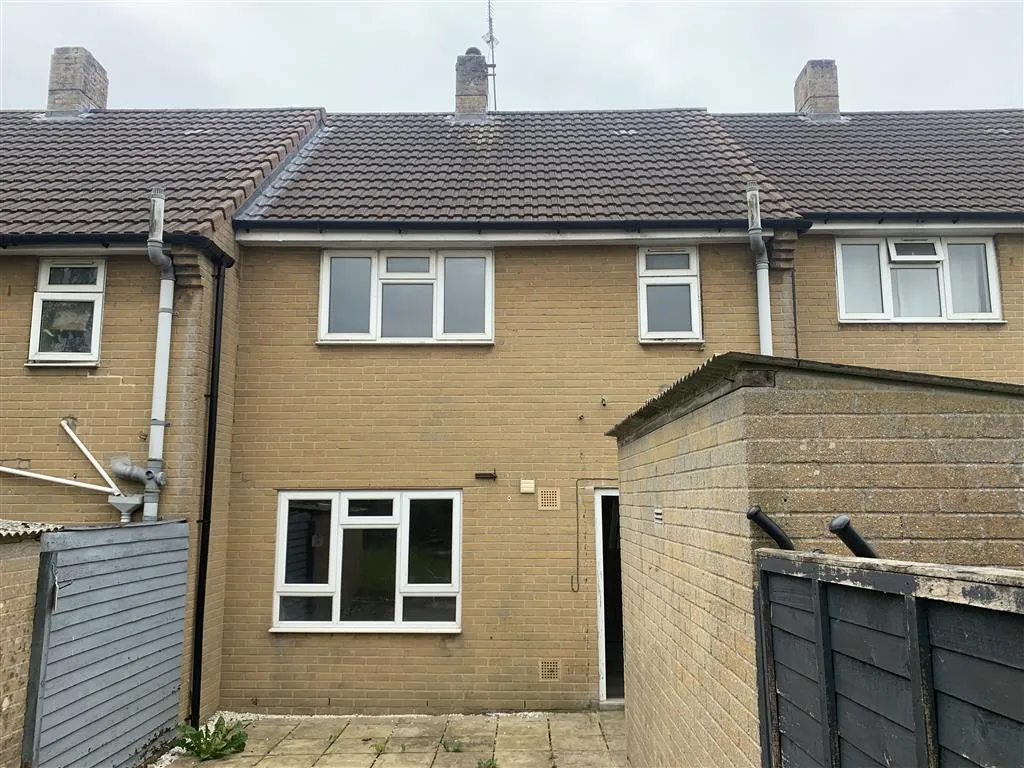 25, Summerfields, TEMPLECOMBE, Somerset, BA8 0SZ