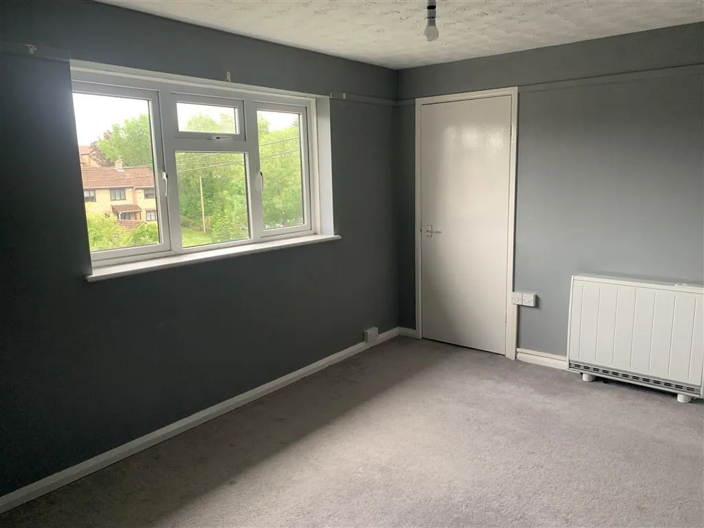 25, Summerfields, TEMPLECOMBE, Somerset, BA8 0SZ
