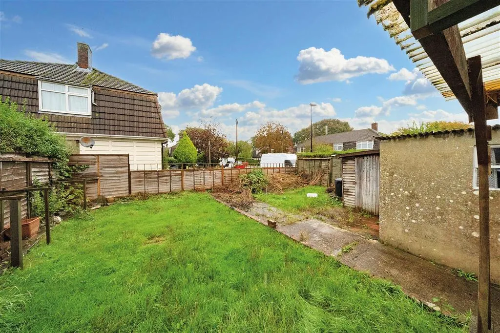 56, Woodland Avenue, BURGESS HILL, West Sussex, RH15 0PE