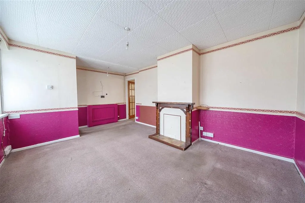 56, Woodland Avenue, BURGESS HILL, West Sussex, RH15 0PE