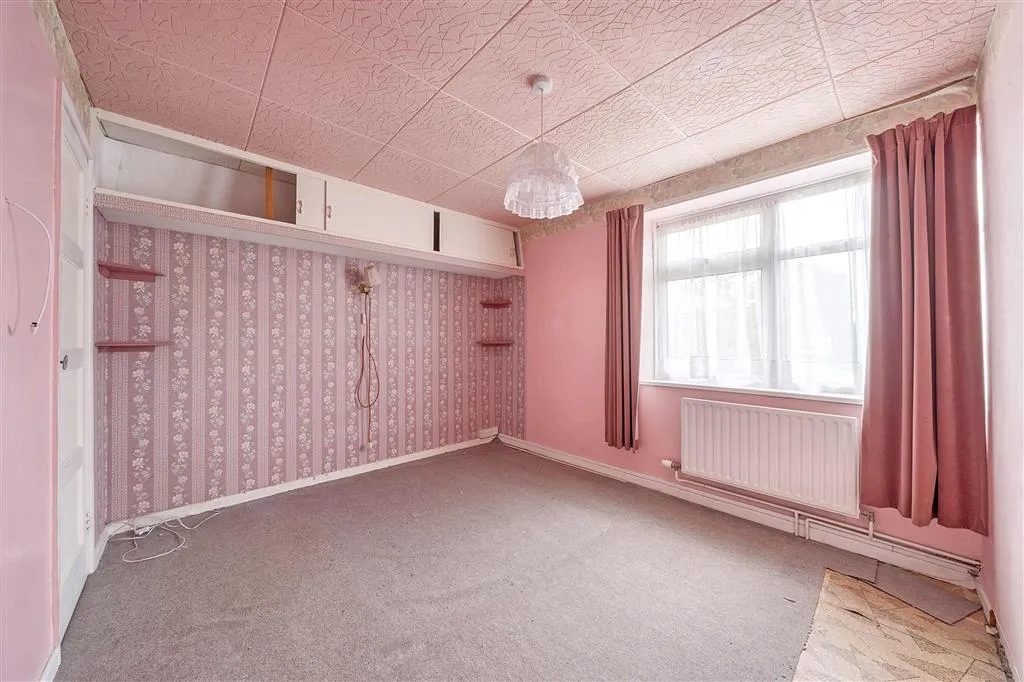 56, Woodland Avenue, BURGESS HILL, West Sussex, RH15 0PE