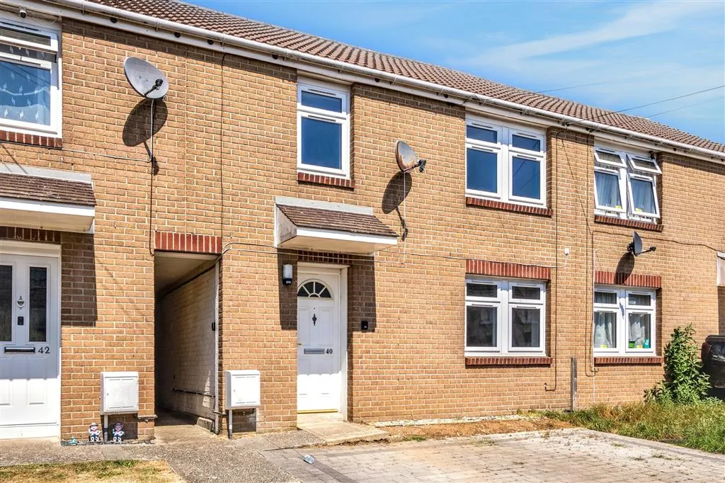 40, Springfield Road, YEOVIL, Somerset, BA21 3NJ