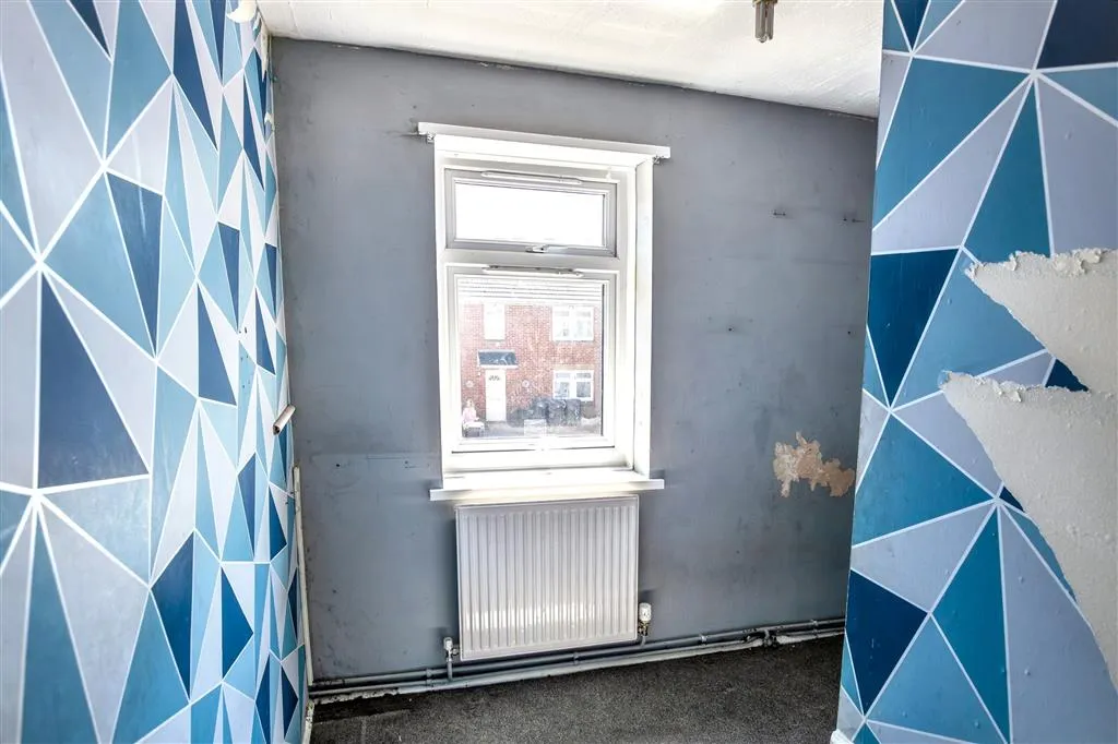 40, Springfield Road, YEOVIL, Somerset, BA21 3NJ