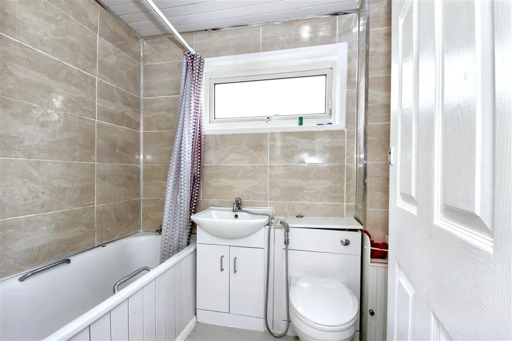 116, Spout Way, TELFORD, Shropshire, TF3 2HG