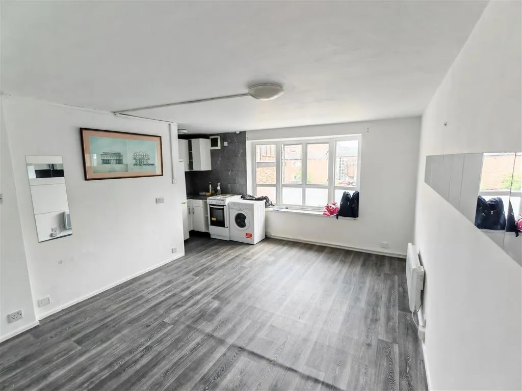 2.1 Rivergate House, Cheapside, LUTON, Bedfordshire, LU1 2HN