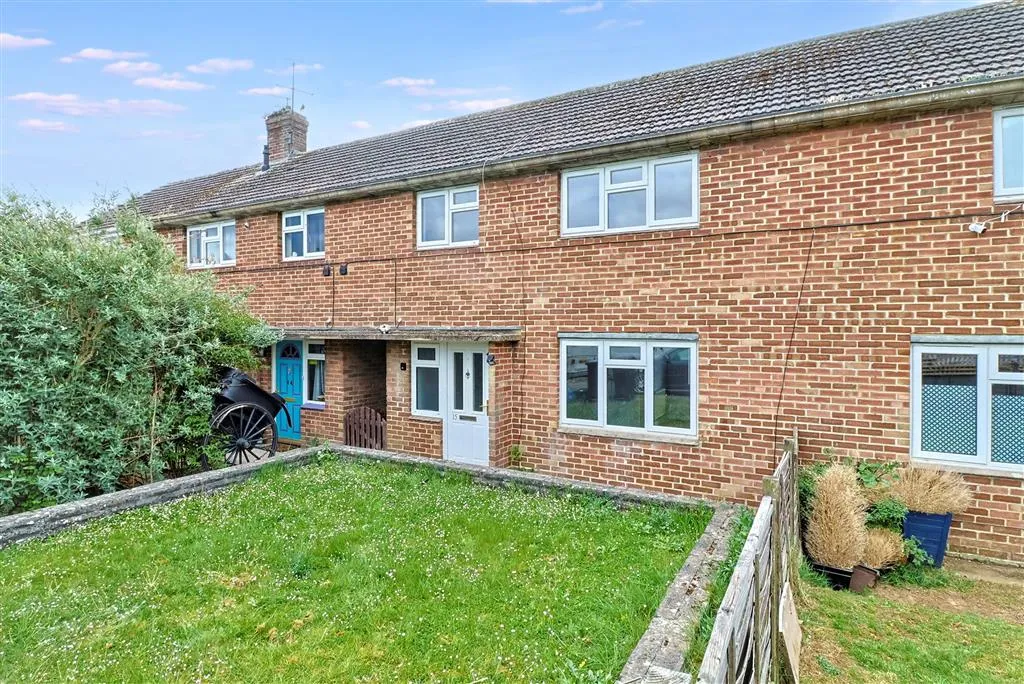 15, Langmead Place, CREWKERNE, Somerset, TA18 8DZ