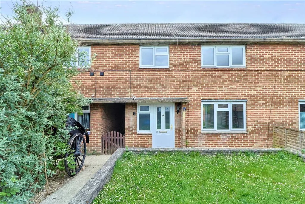 15, Langmead Place, CREWKERNE, Somerset, TA18 8DZ
