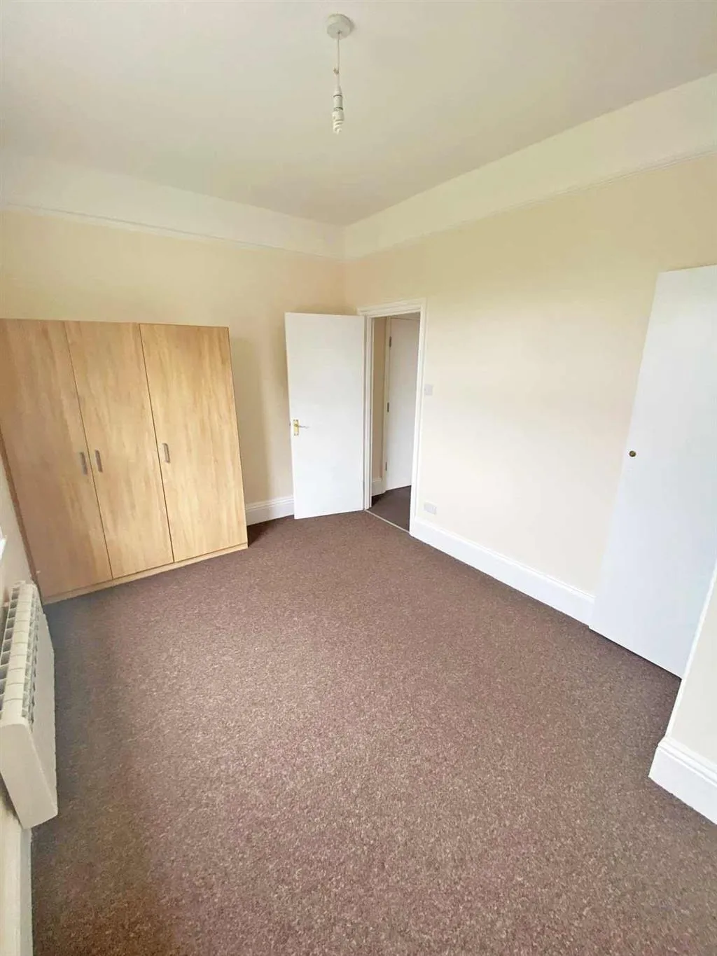 Flats 1-8, Oakfield Lodge, 1, Park Road, FORDINGBRIDGE, Hampshire, SP6 1EQ