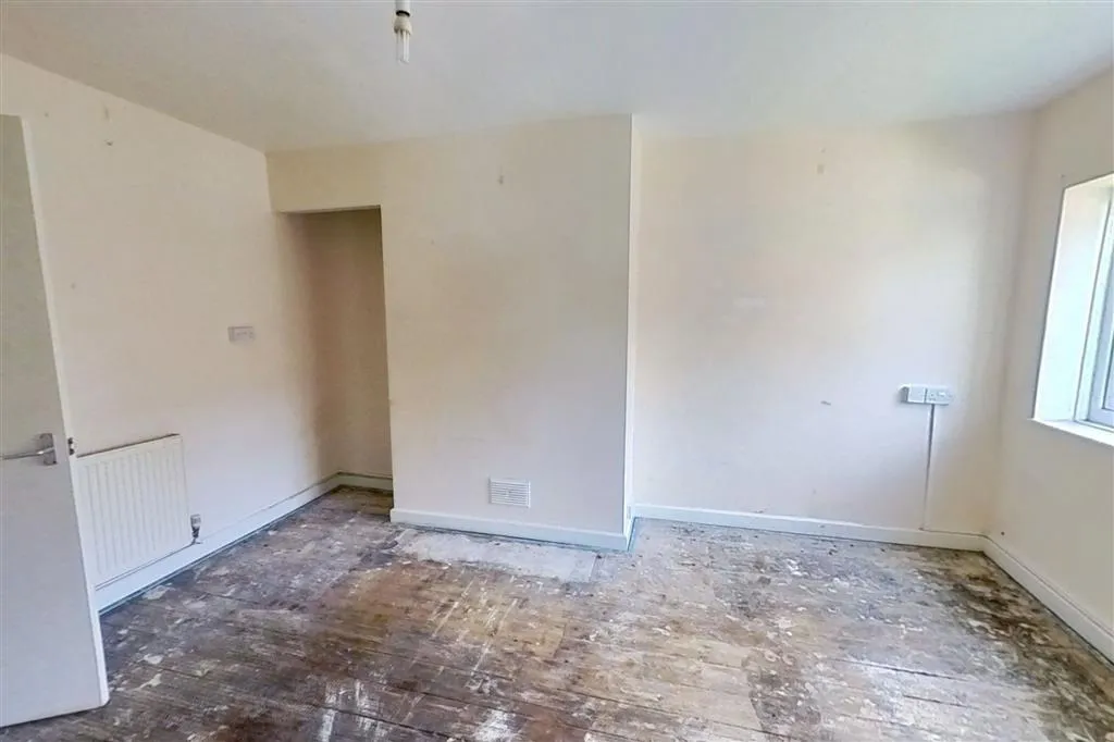 32, Westfield Place, YEOVIL, Somerset, BA21 3DQ