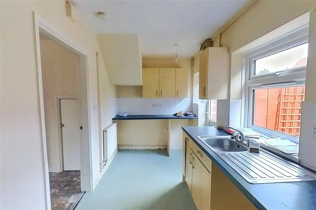 32, Westfield Place, YEOVIL, Somerset, BA21 3DQ