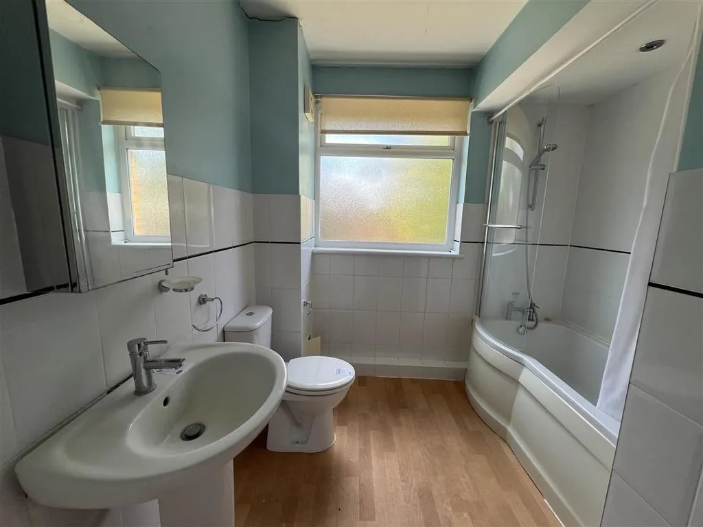Flat 10, Avon Court, Cressex Close, BRACKNELL, Berkshire, RG42 4DR