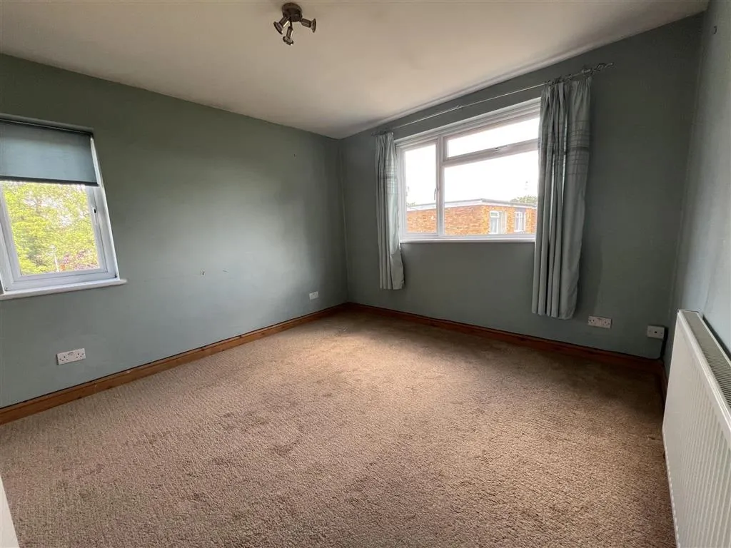 Flat 10, Avon Court, Cressex Close, BRACKNELL, Berkshire, RG42 4DR