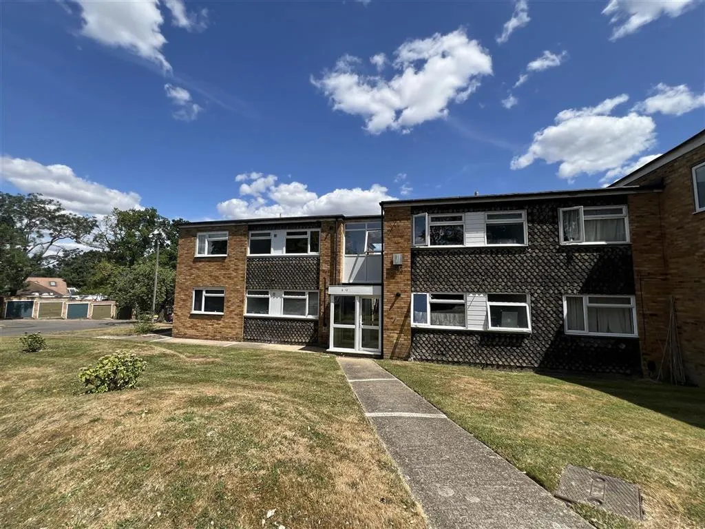 Flat 10, Avon Court, Cressex Close, BRACKNELL, Berkshire, RG42 4DR