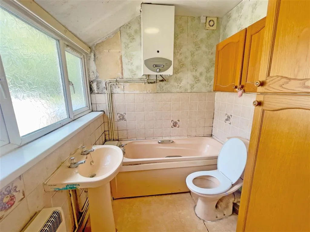 37, Carmelite Road, COVENTRY, West Midlands, CV1 2BX