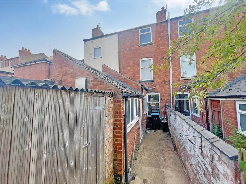 37, Carmelite Road, COVENTRY, West Midlands, CV1 2BX