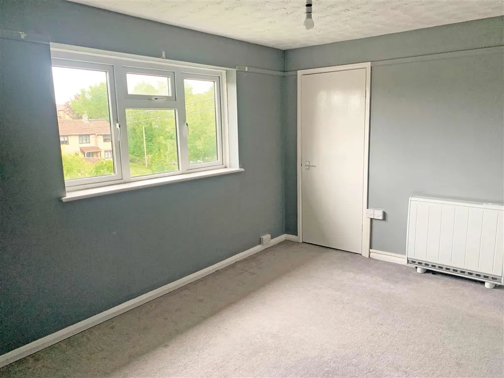 25, Summerfields, TEMPLECOMBE, Somerset, BA8 0SZ