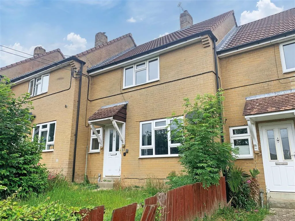 25, Summerfields, TEMPLECOMBE, Somerset, BA8 0SZ